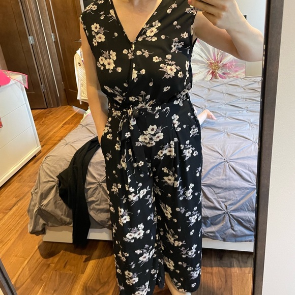 Women’s jumpsuit - Picture 1 of 3
